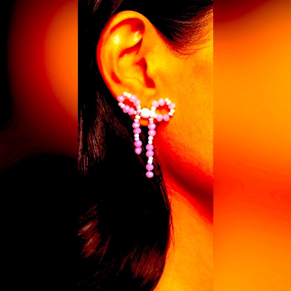 🩷🩷 “THE BOW MUST GO ON” PINK POST EARRINGS ~ PAPARAZZI❗️🩷🩷 - Picture 2 of 5